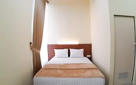 RedDoorz Syariah near Transmart Jambi 2